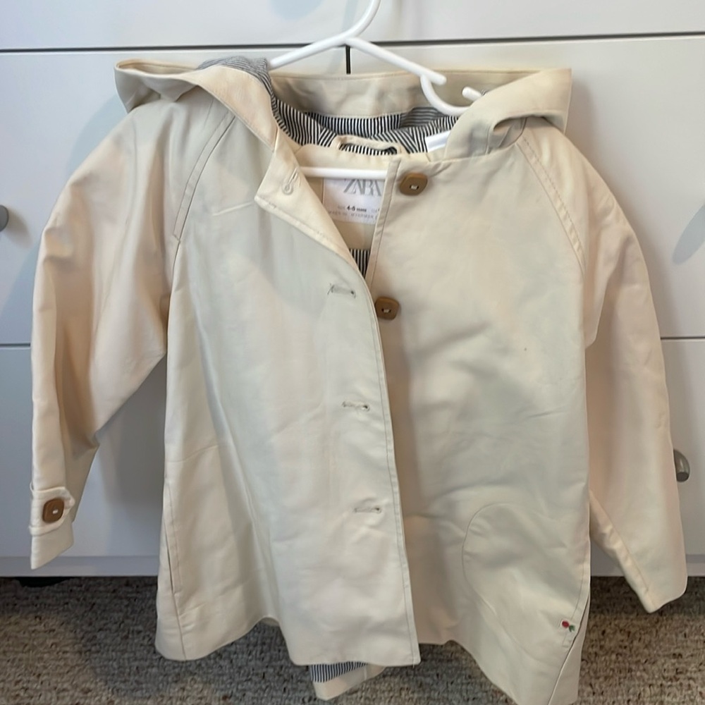 Zara kids hooded jacket - size 4-5 year